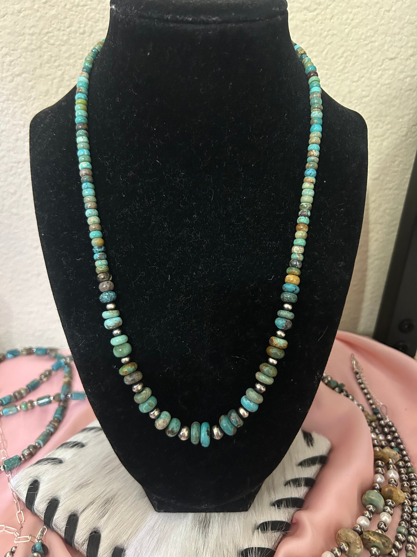 The Sweet Spur Necklace