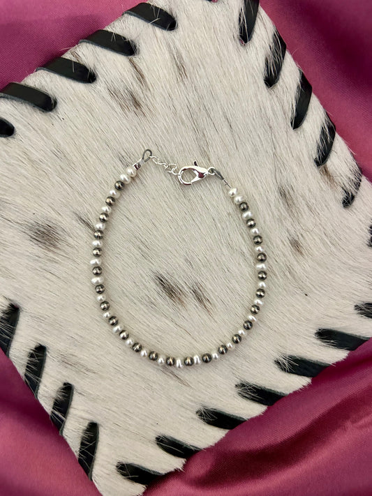 Pearl & 3mm Bracelet